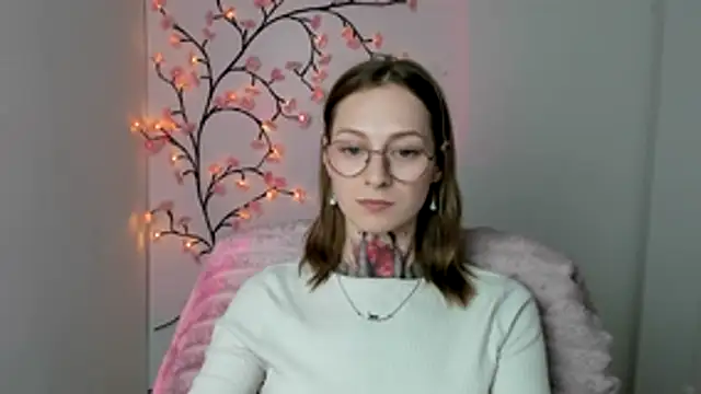 Esmi_Winter Obrolan Langsung XXX