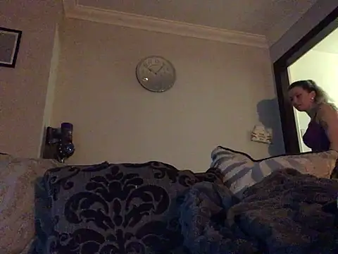 Chat +18 de xxamyleighxx ao vivo