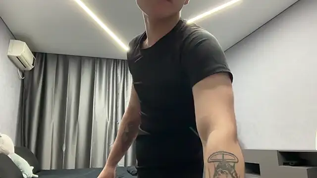 MaxWoolfn Webbikameraesitys