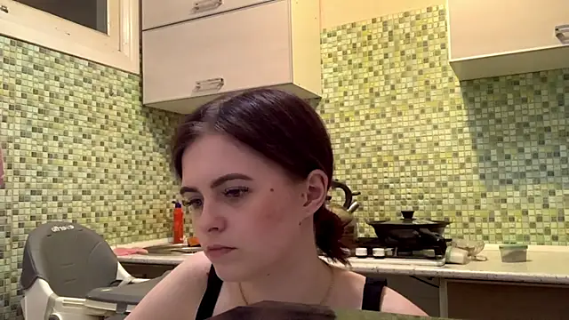 KikiAminoのライブXXXチャット