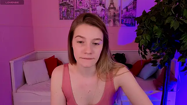 Vanessa___Lui Chat XXX in diretta