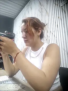 LuisaLean Chat XXX in diretta