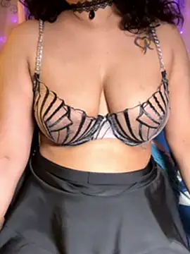 Онлайн чат XXX Squirt_Queen_X