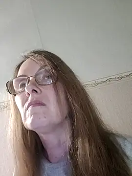 Evelina_cute 现场XXX聊天