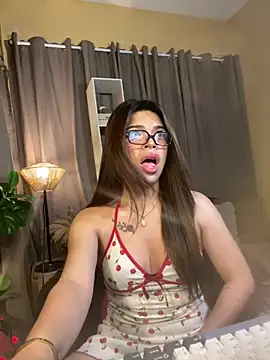 Nyxie_luxx 现场XXX聊天