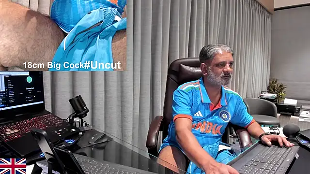 OnlineBossUK Live XXX-chat