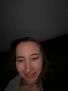 ICrazyOneIRL 现场XXX聊天