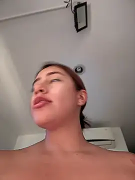 sara_calderon 现场XXX聊天