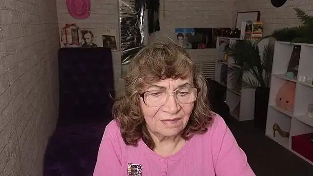 Betty_Brick Live XXX Chat