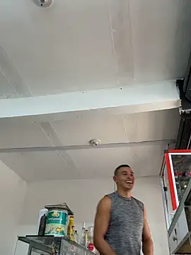 Paul22cm- Live XXX-chat