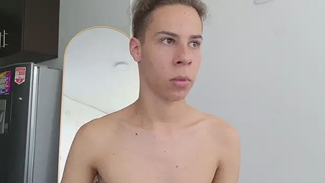 grey___27 Adlı Modelin Canlı XXX Sohbeti