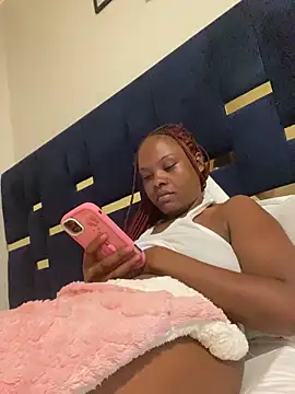 Dellah27: онлайн-секс-чат