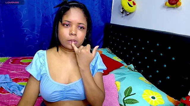 Melikasweetz Chat XXX in diretta