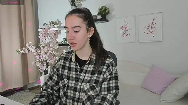 Belle_Via: онлайн-секс-чат