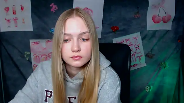 MademoiselleCl: онлайн-секс-чат