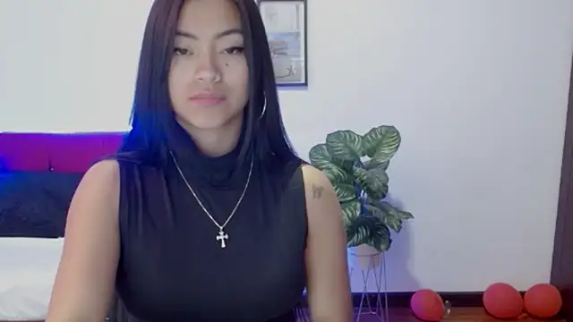 NatalyEscobar_lx Adlı Modelin Canlı XXX Sohbeti