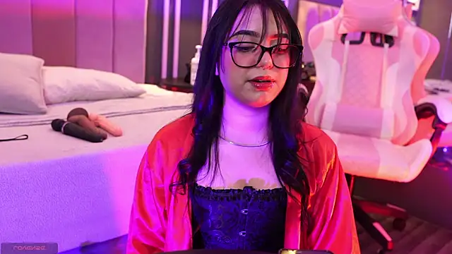 mekari_fox Adlı Modelin Canlı XXX Sohbeti