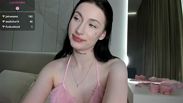 Онлайн чат XXX JenniferQueen11