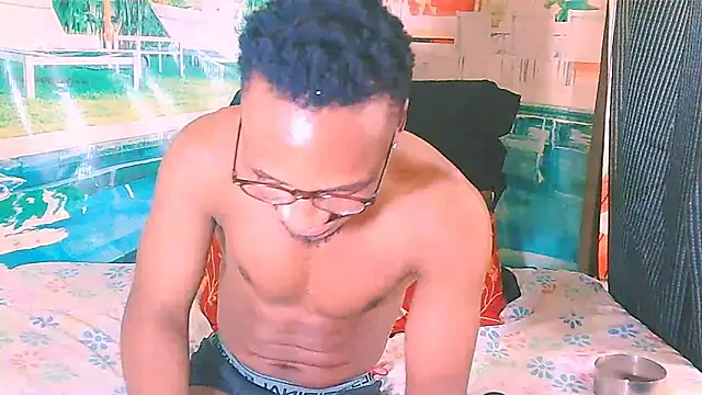 Živý XXX chat EbonyTiger69