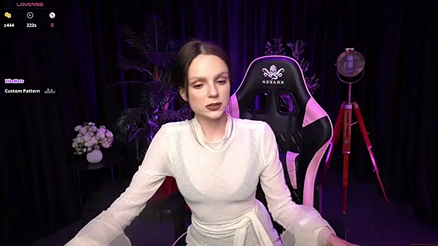 Wild_Alice_me Chat XXX in diretta