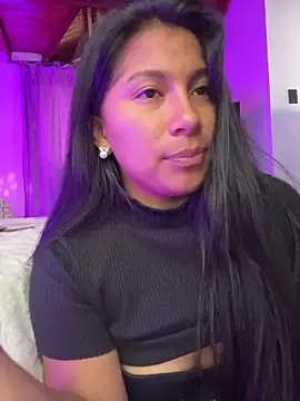 LinnaGardenia live XXX chat