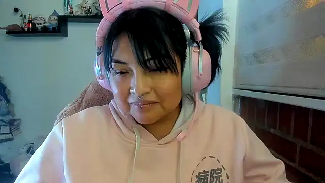 Shaddycute_: онлайн-секс-чат