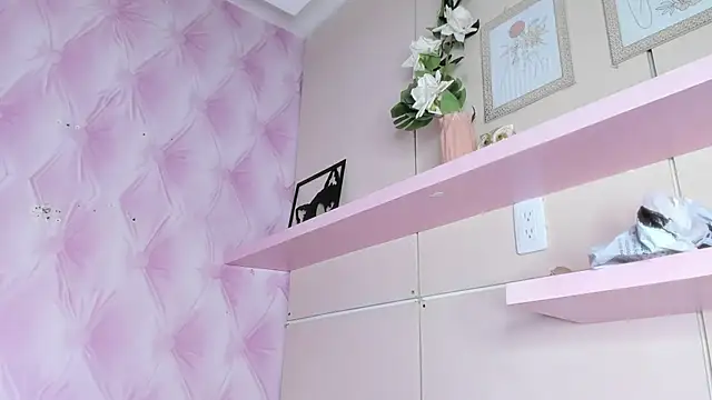 TaniaBellini Live XXX-chat