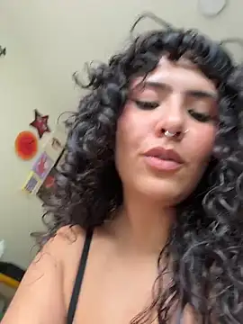 SugarTroubl33n Live XXX chat