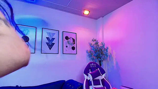 Maddie_T18n Live XXX chat