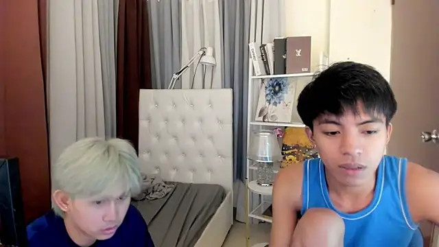 Živý XXX chat davincihugecock