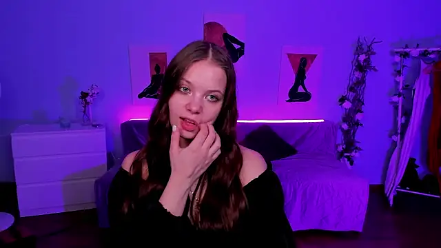 دردشة BetsyKiss الجنسية المباشرة