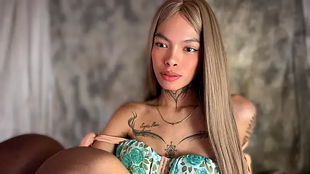 Tsumugi_kagura ওয়েবক্যাম শো