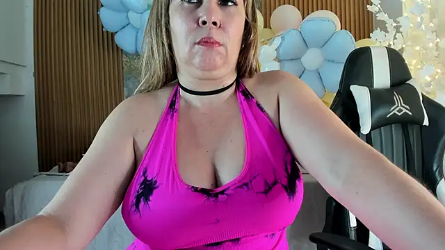 Chat XXX en directo de Danna_topless