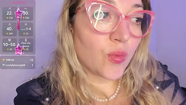 Naty_Mature_'s Webcam Show