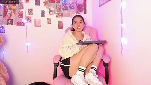 natalie_jaensen élő XXX-chatje