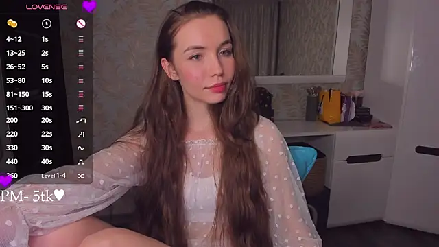 YonaBones Chat XXX in diretta