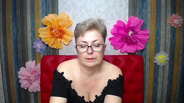 แชท XXX สดของ EmiliaGree