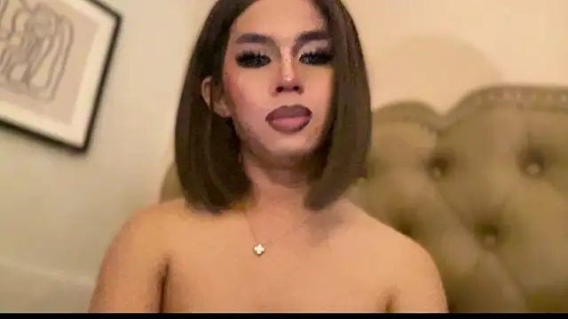 Worldclass_Maxxine_ – Live XXX-chat