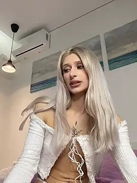 LuxuryBarbie Adlı Modelin Canlı XXX Sohbeti