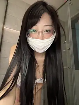 KiwuvurfovoのライブXXXチャット