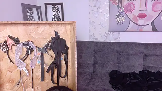 taty_miller Chat XXX live