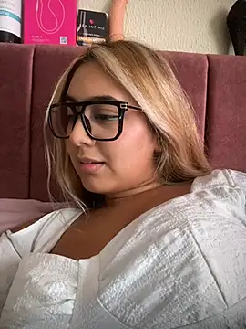 Miabonnett_'s Live XXX Chat