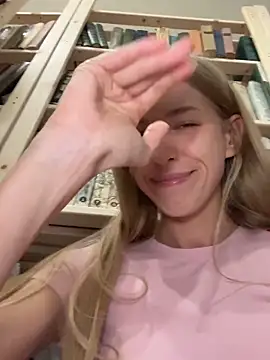 Živý XXX chat kira_mia