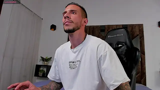 J_king__ Chat XXX in diretta