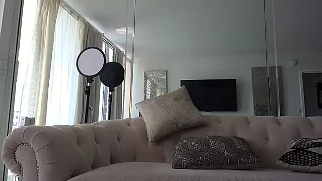 AlexisKayx's Live XXX Chat