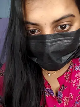 miss_eyekiller12 Show in webcam