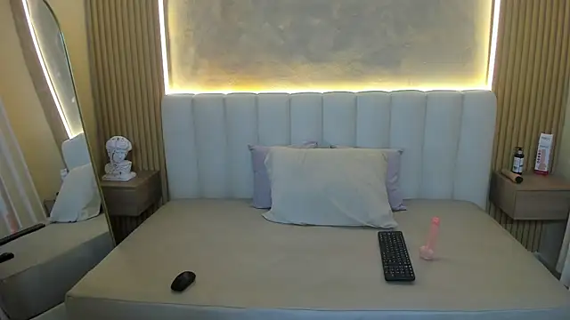 Michelle_Saenz_'s Live XXX Chat