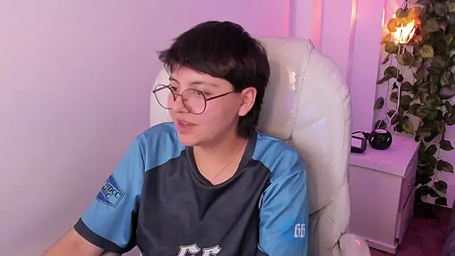 Nathaly_ds Adlı Modelin Canlı XXX Sohbeti