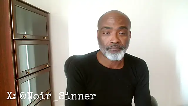 sinnernoir's Live XXX Chat