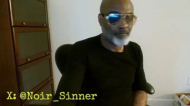 sinnernoir's Live XXX Chat
